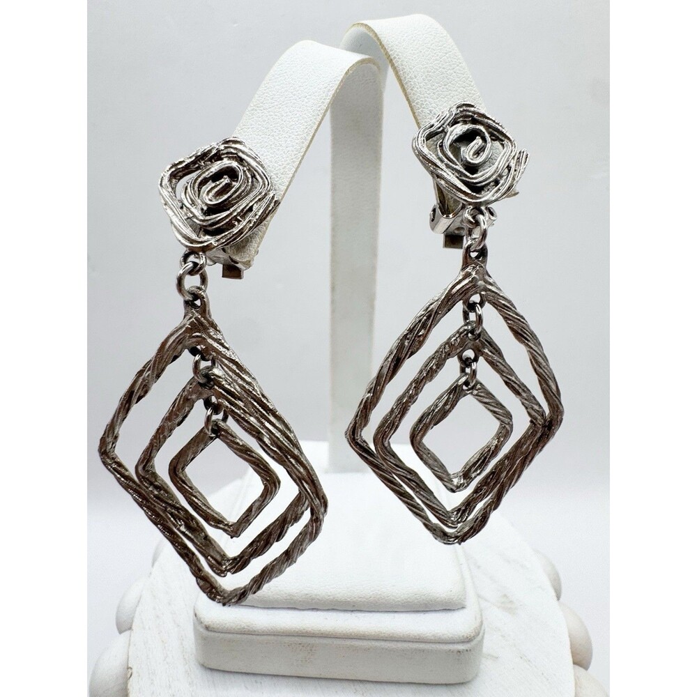 Vintage Chunky Concentric Diamond Primitive Clip On Earrings Silver Tone